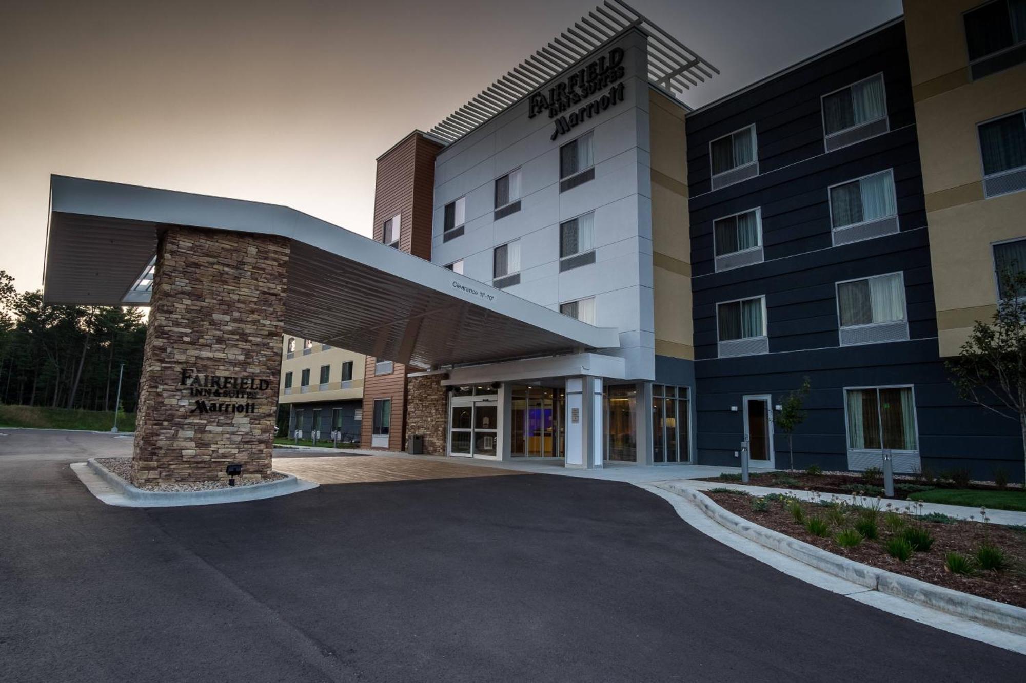 Fairfield Inn & Suites By Marriott Wisconsin Dells Lake Delton Eksteriør billede